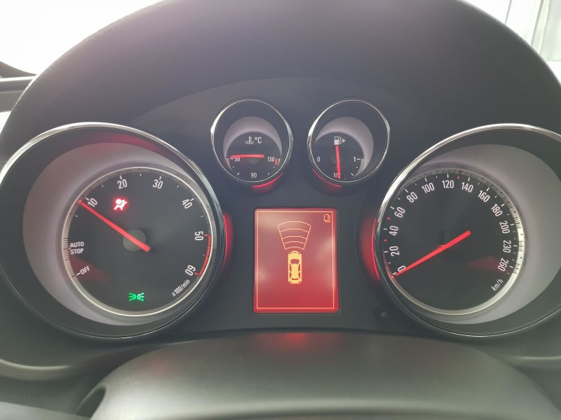 OPEL INSIGNIA  2.0 CDTI 130