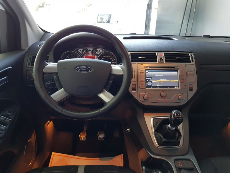 FORD KUGA 2.0 TDCI 140CV 2WD TITANIUM