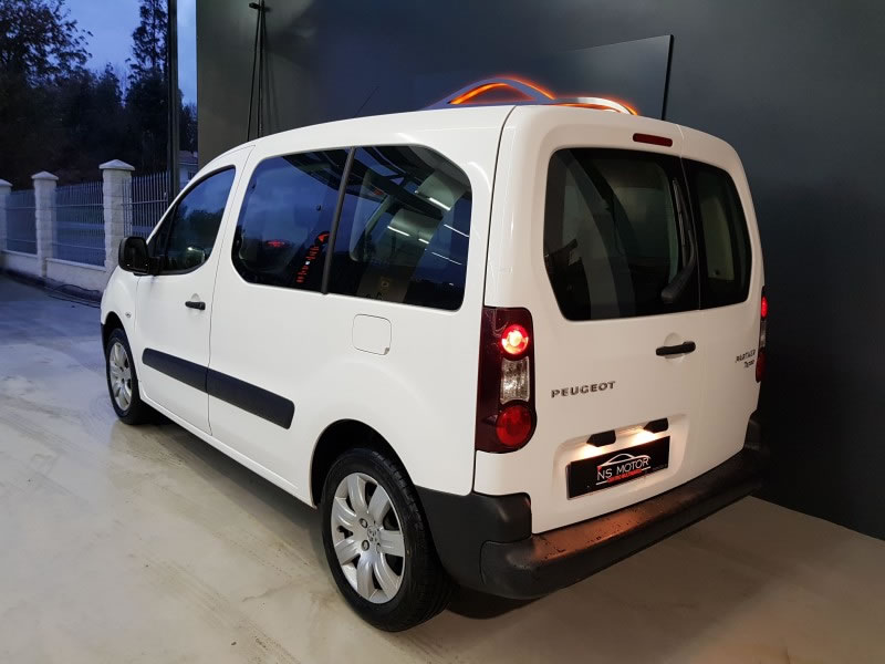 PEUGEOT PARTNER 1.6 HDI 75CV TEPEE 5 PLAZAS