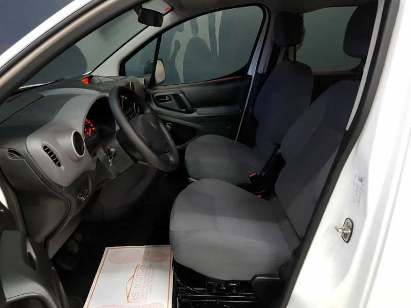 PEUGEOT PARTNER 1.6 HDI 75CV TEPEE 5 PLAZAS