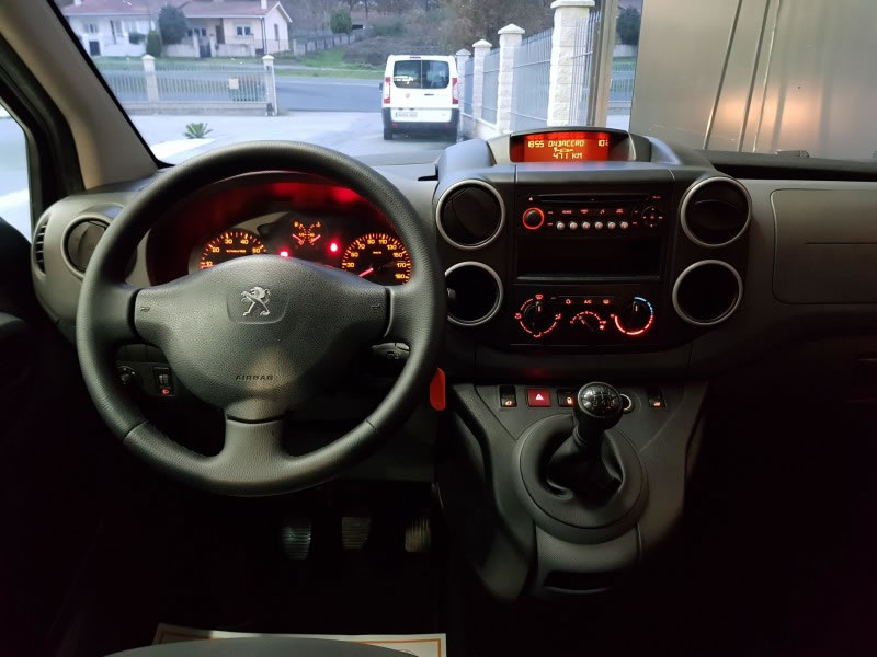 PEUGEOT PARTNER 1.6 HDI 75CV TEPEE 5 PLAZAS