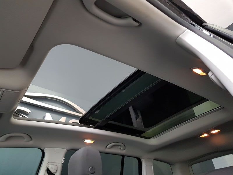 VOLKSWAGEN TOURAN 2.0 TDI 140CV ADVANCE