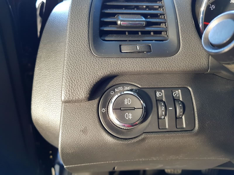 OPEL INSIGNIA 2.0 CDTI 130CV 6 VELOCIDADES