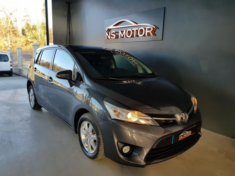 TOYOTA VERSO 115D 6 VELOCIDADES ADVANCE 7 PLAZAS