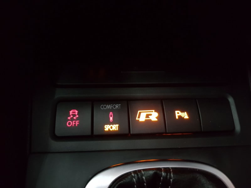 VOLKSWAGEN GOLF VI 2.0 TSI 271CV R20 DSG