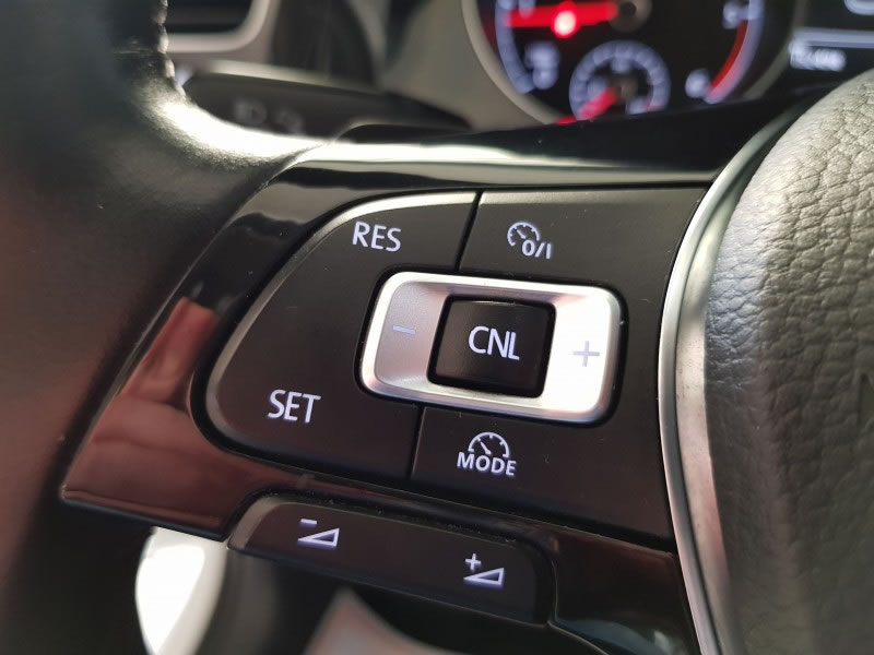 VOLKSWAGEN GOLF VII 2.0 TDI 150CV BMT DSG SPORT