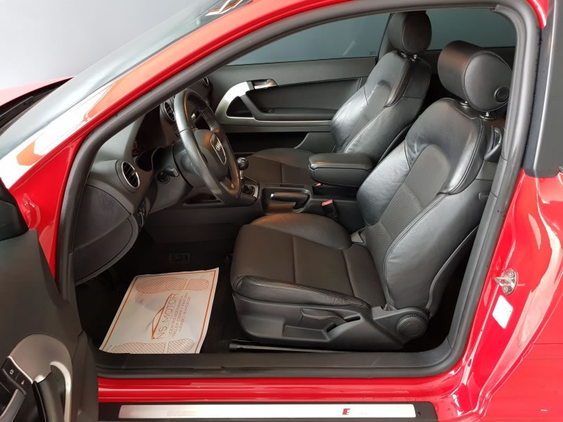 AUDI A3 8P 1.6 FSI 115CV 3 PUERTAS SLINE