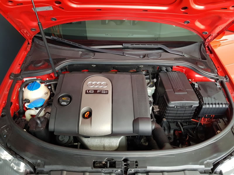 AUDI A3 8P 1.6 FSI 115CV 3 PUERTAS SLINE