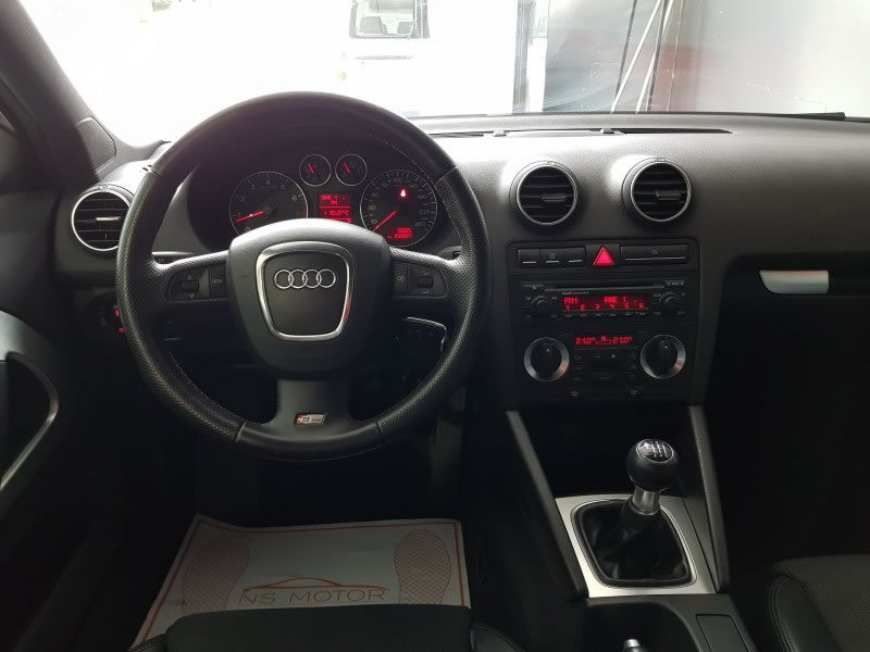 AUDI A3 8P 1.6 FSI 115CV 3 PUERTAS SLINE