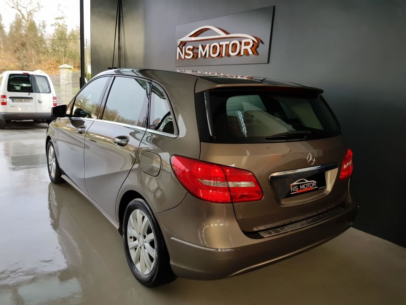 MERCEDES-BENZ CLASE B B180 CDI 109CV 6 VEL