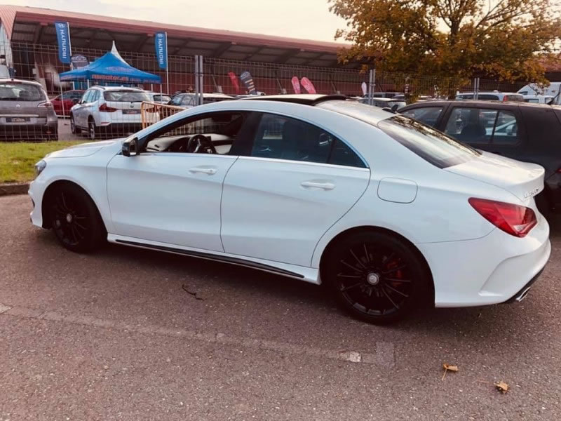 MERCEDES-BENZ CLA 220 CDI 170CV 7G AMG LINE