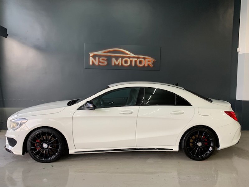 MERCEDES-BENZ CLA 220CDI 170CV 7G AMG INT Y EXT