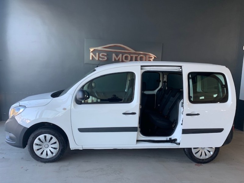 MERCEDES-BENZ CITAN 109 1.5 CDI 5 PLAZAS DOBLE PUERTA LATERAL MERCEDES-BENZ CITAN 109 1.5 CDI 5 PLAZAS DOBLE PUERTA LATERAL