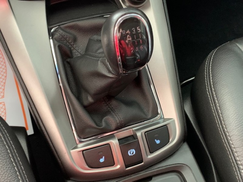 CHEVROLET CAPTIVA LTZ 2.2 VCDI 184CV AWD 7 PLAZAS CHEVROLET CAPTIVA LTZ 2.2 VCDI 184CV AWD 7 PLAZAS