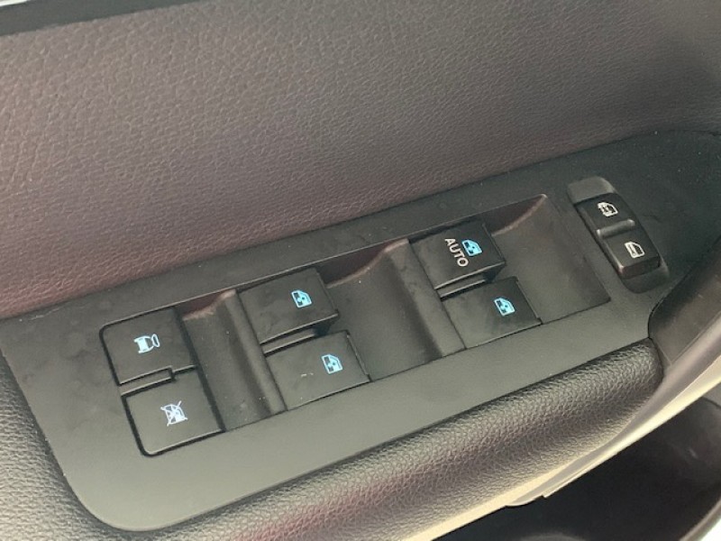 CHEVROLET CAPTIVA LTZ 2.2 VCDI 184CV AWD 7 PLAZAS CHEVROLET CAPTIVA LTZ 2.2 VCDI 184CV AWD 7 PLAZAS