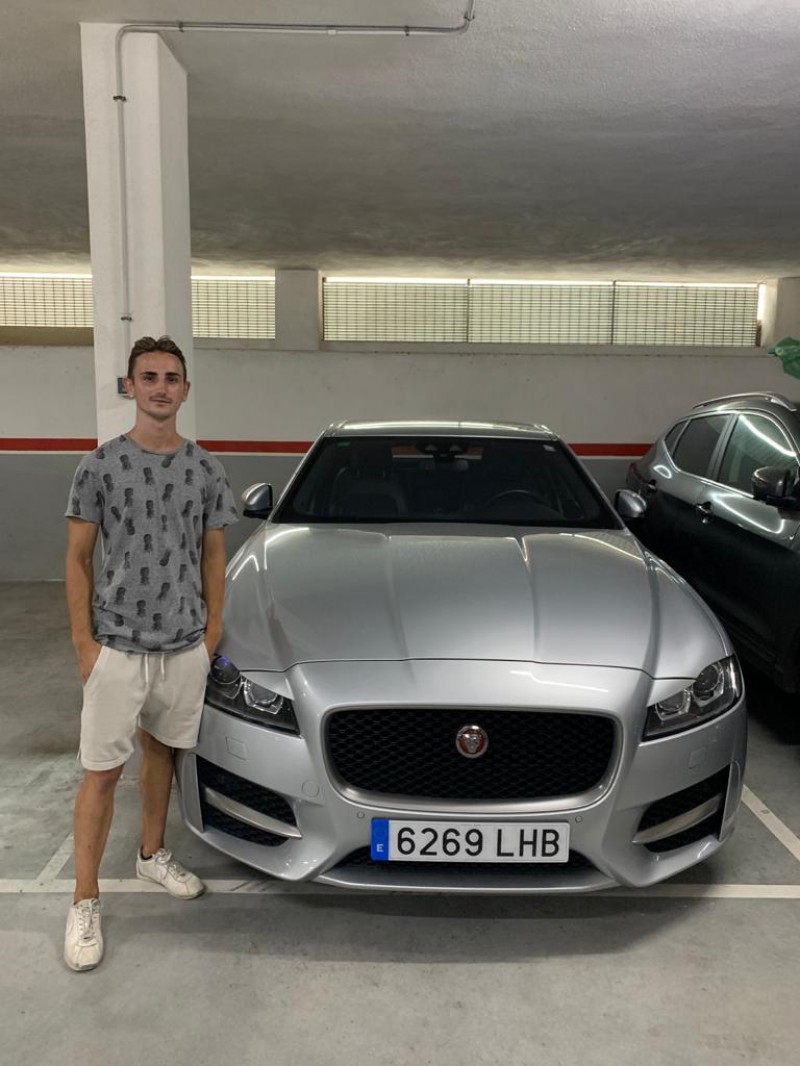 JAGUAR XF R-SPORT 2.0D 180CV + TECHO JAGUAR XF R-SPORT 2.0D 180CV + TECHO