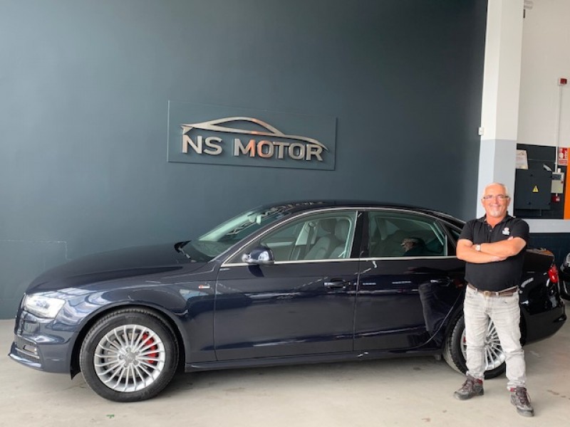 AUDI A4 BERLINA 2.0 TDI CR 150CV MT6 E5 SLINE EXT AUDI A4 BERLINA 2.0 TDI CR 150CV MT6 E5 SLINE EXT