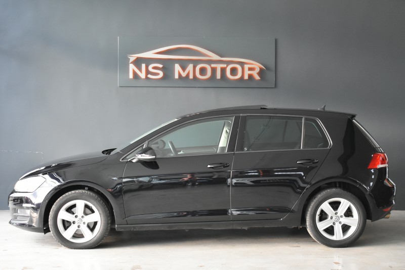 VOLKSWAGEN GOLF VII 1.6 TDI 105CV CONFORLINE BLUEMOTION TECH VOLKSWAGEN GOLF VII 1.6 TDI 105CV CONFORLINE BLUEMOTION TECH