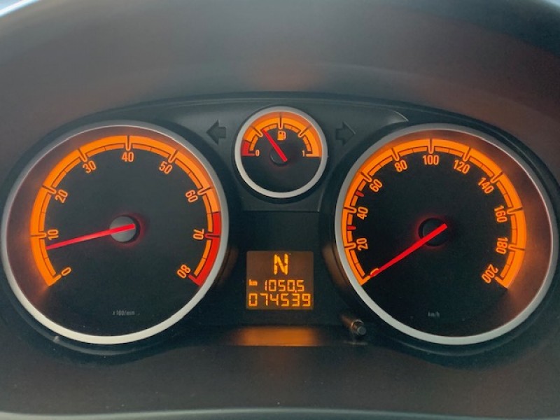 OPEL CORSA 1.2 GASOLINA 80CV AUTOMATICO