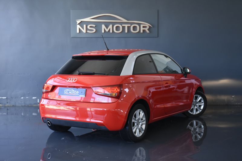 AUDI A1 1.6 TDI 90CV 