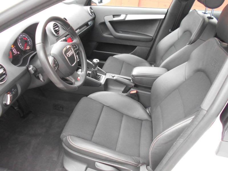 AUDI A3  2.0 TDI 140 SLINE-FULL