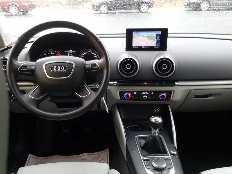 AUDI A3 SPORTBACK  1.6 TDI 110CV 6 VELOCIDADES SLINE 