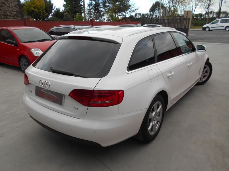 AUDI A4  2.0 TDI 136CV XENON LEDS