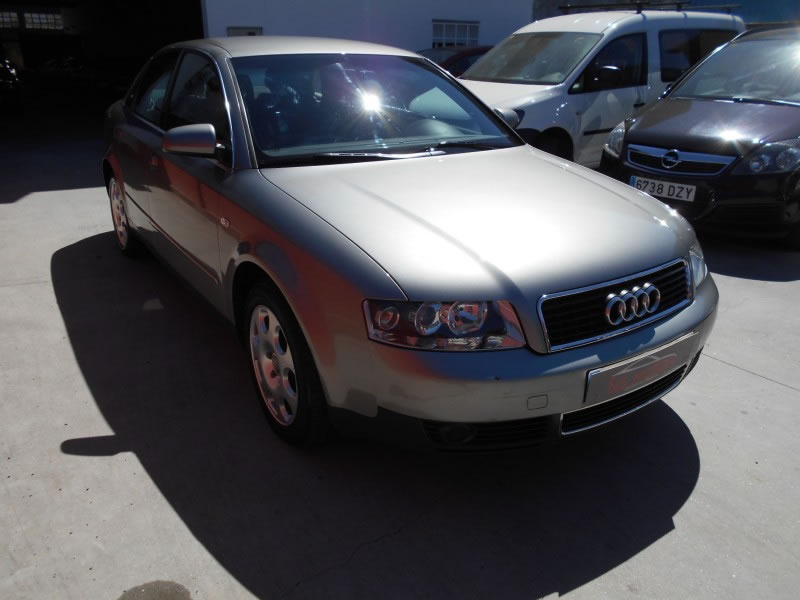 AUDI A4 1.9 TDI 130CV