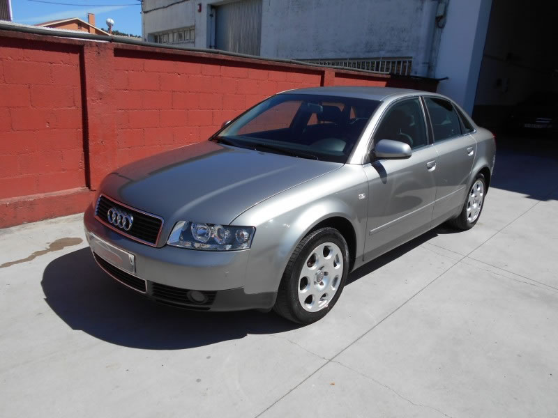 AUDI A4 1.9 TDI 130CV