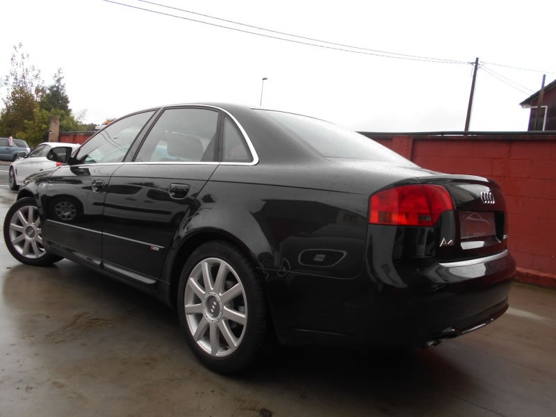 AUDI A4 2.0 TDI 140 SLINE