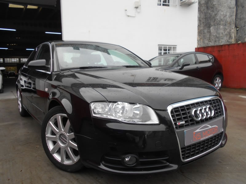 AUDI A4 2.0 TDI 140 SLINE