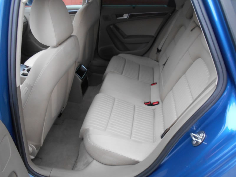 AUDI A4 AVANT 2.0 TDI 143