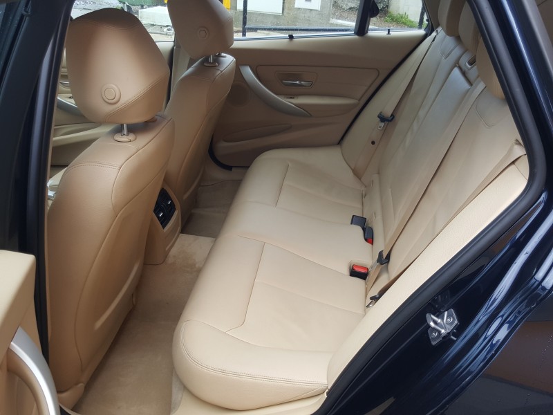 BMW SERIE 3 TOURING 318d 143CV F31 AUTO