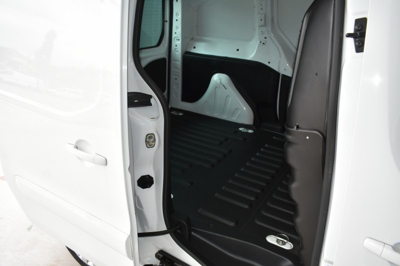 CITROEN BERLINGO  3 PLAZAS 90 CV PTA LATERAL