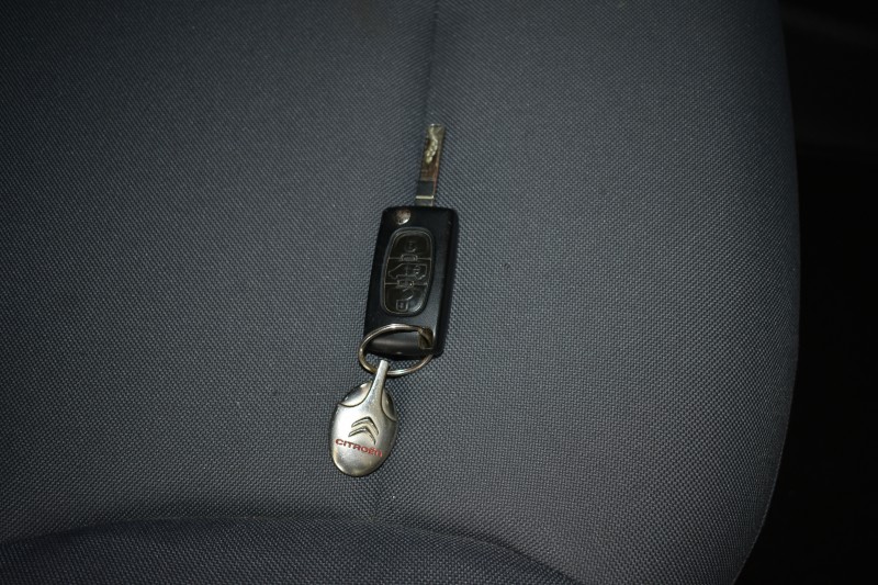 CITROEN BERLINGO  3 PLAZAS 90 CV PTA LATERAL