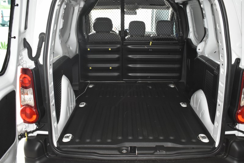 CITROEN BERLINGO  3 PLAZAS 90 CV PTA LATERAL