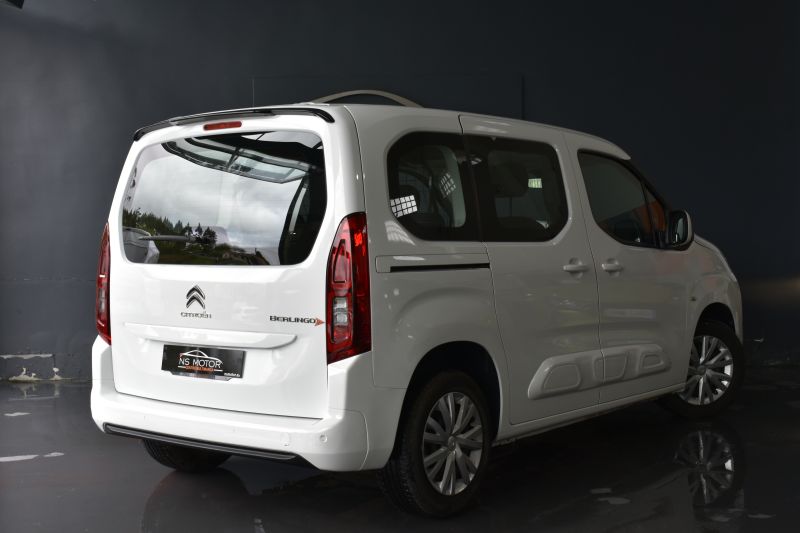 CITROEN BERLINGO TALLA M BLUEHDI 100CV FEEL 5 PLAZAS DOBLE PUERTA LATERAL  + PORTON TRASERO