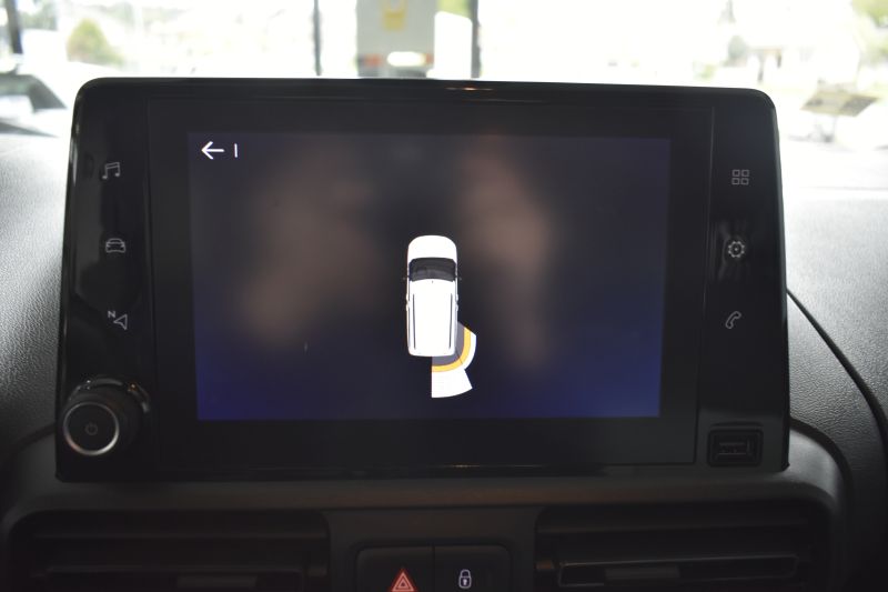 CITROEN BERLINGO TALLA M BLUEHDI 100CV FEEL 5 PLAZAS DOBLE PUERTA LATERAL  + PORTON TRASERO