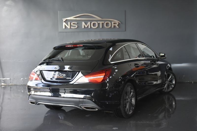 MERCEDES-BENZ CLA SHOOTING BRAKE 200D 136CV