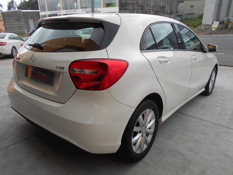 MERCEDES-BENZ CLASE A  200CDI 136CV 