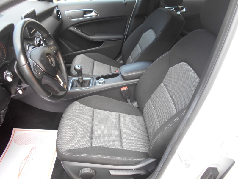 MERCEDES-BENZ CLASE A  200CDI 136CV 