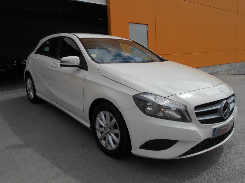 MERCEDES-BENZ CLASE A  200CDI 136CV 