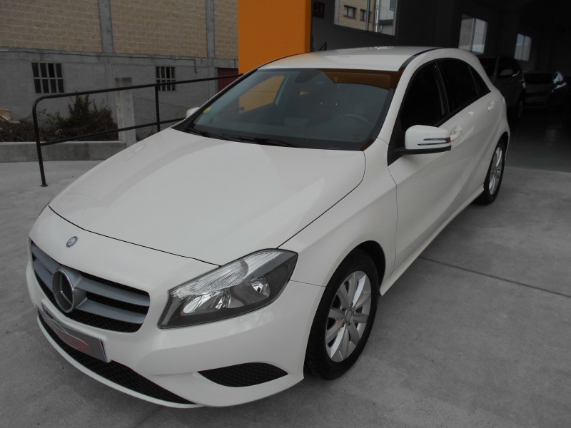 MERCEDES-BENZ CLASE A  200CDI 136CV 