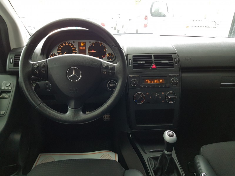 MERCEDES-BENZ CLASE A  A180 CDI 109CV AVANTGARDE
