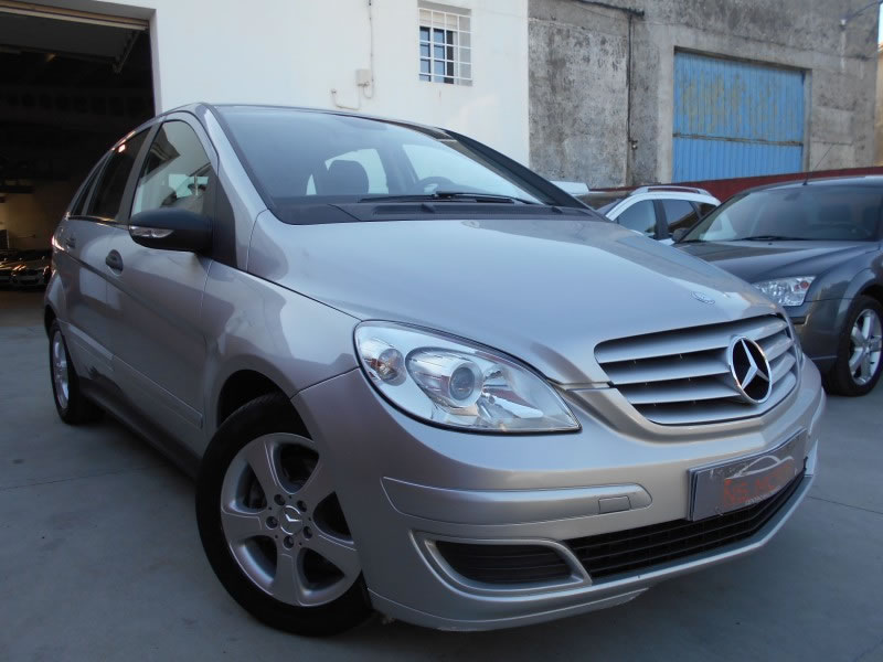 MERCEDES-BENZ CLASE B 180CDI