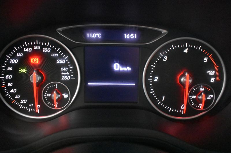 MERCEDES-BENZ CLASE B 180 CDI 109CV