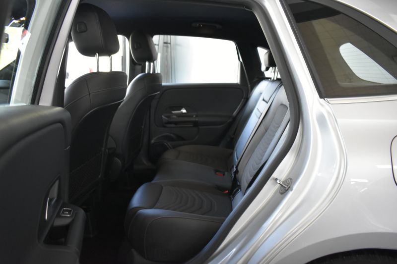 MERCEDES-BENZ CLASE B  180D 115CV BUSINESS 