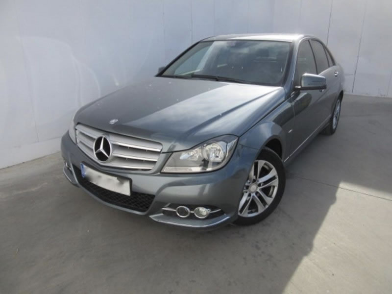 MERCEDES-BENZ CLASE C 220 AVANTGARDE NAVI FULL