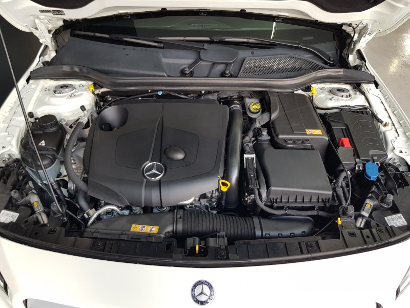 MERCEDES-BENZ GLA 220 CDI 170CV 7 4MATIC AMG FULL