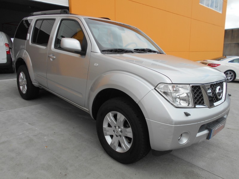 NISSAN PANTHFINDER 7 PLAZAS  SE 4X4  2.5 DCI 174CV